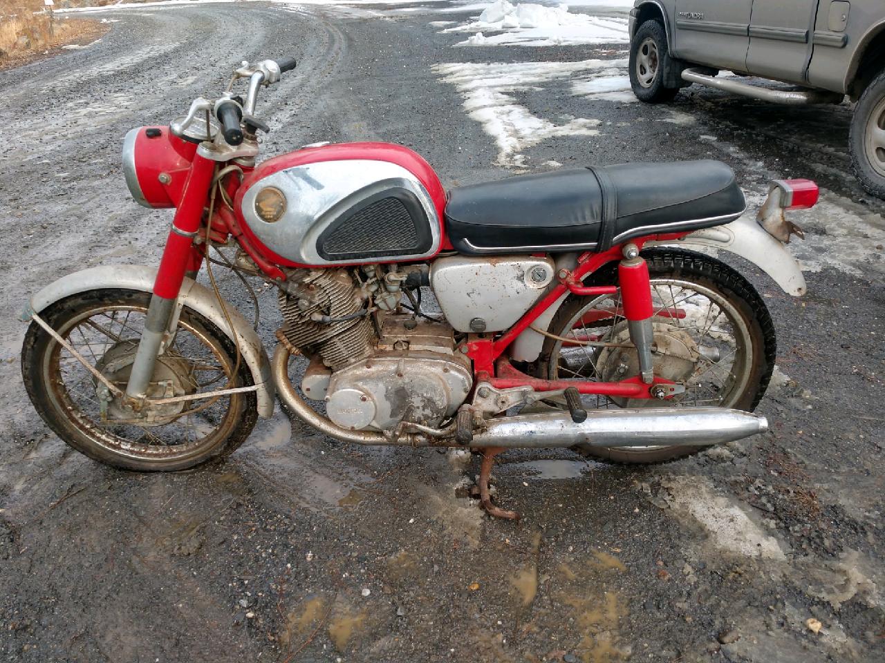 1965 Honda CB77 305