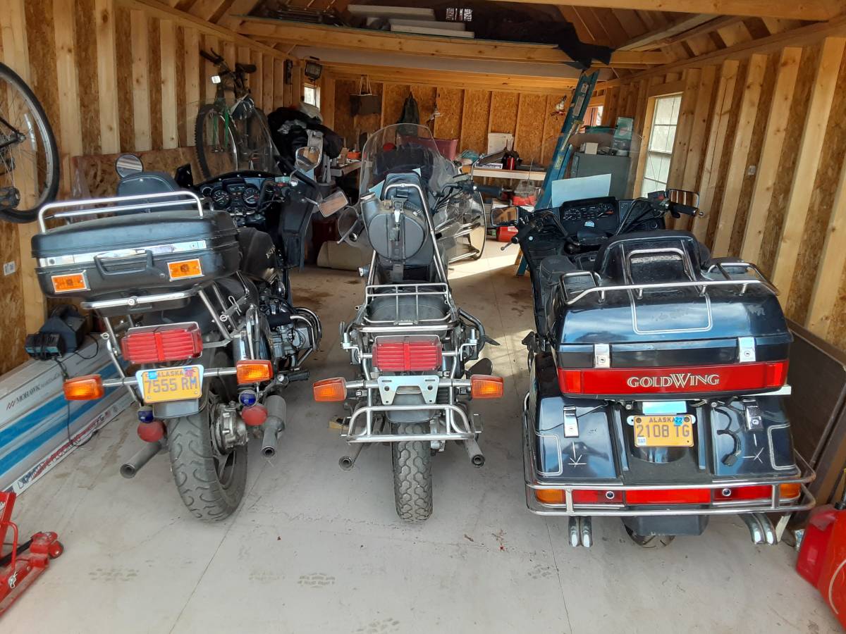 1980 Honda GL1100 Goldwing Interstate<br />
1981 Honda GL1100 Goldwing Interstate<br />
1984 Honda GL1200 Goldwing Interstate<br />
+1981 Honda GL1100 Parts Bike (Engine + Frame)