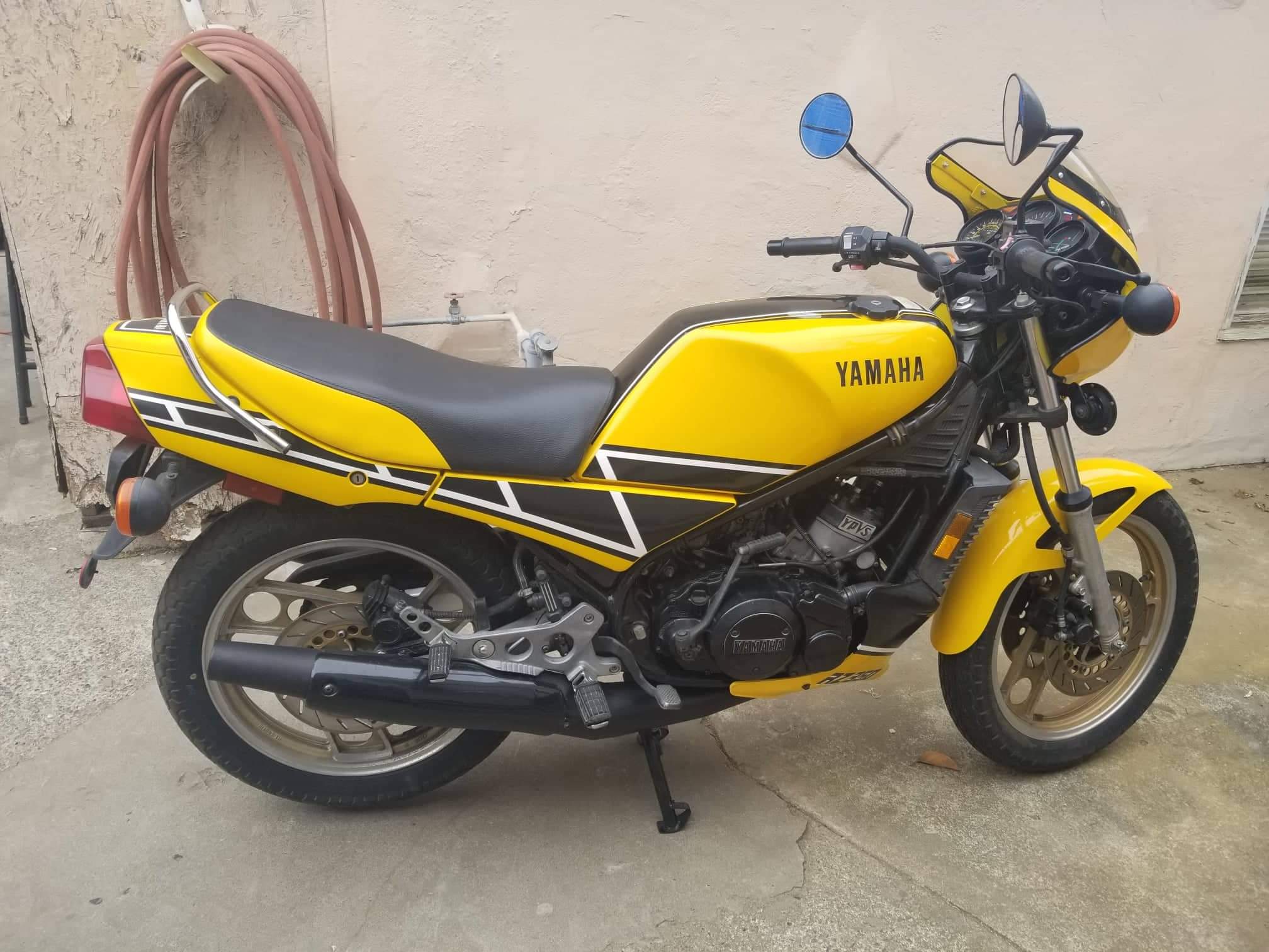 1984 Yamaha RZ350LC