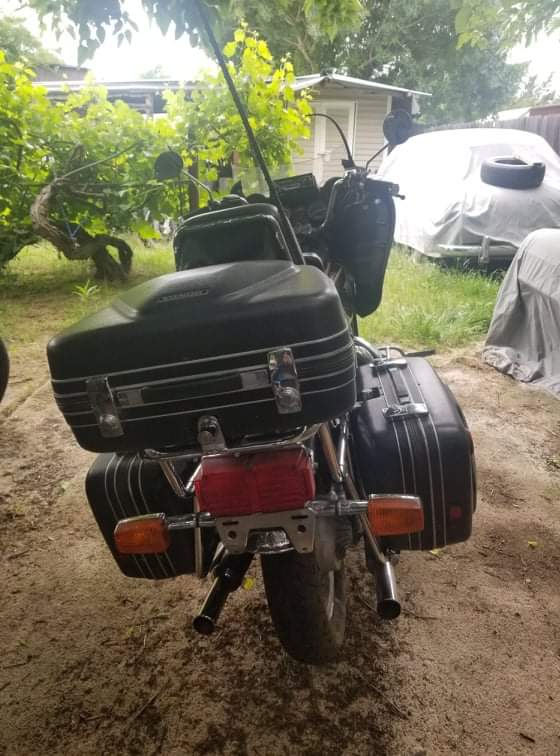 1979 Honda GL1100 Goldwing+1980 Honda GL1100パーツバイク(フレーム+<br />
エンジン他）