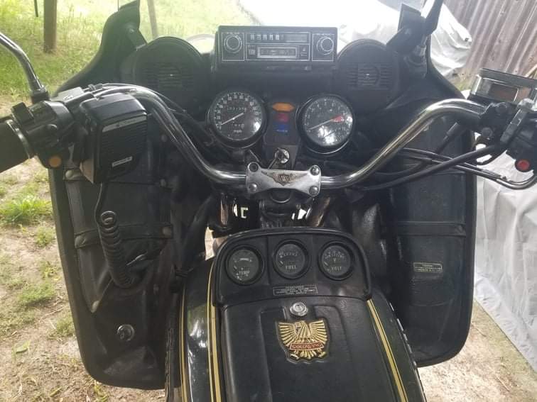 1979 Honda GL1100 Goldwing+1980 Honda GL1100パーツバイク(フレーム+<br />
エンジン他）