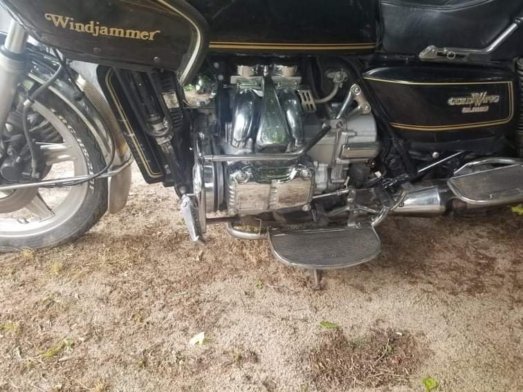 1979 Honda GL1100 Goldwing+1980 Honda GL1100パーツバイク(フレーム+<br />
エンジン他）