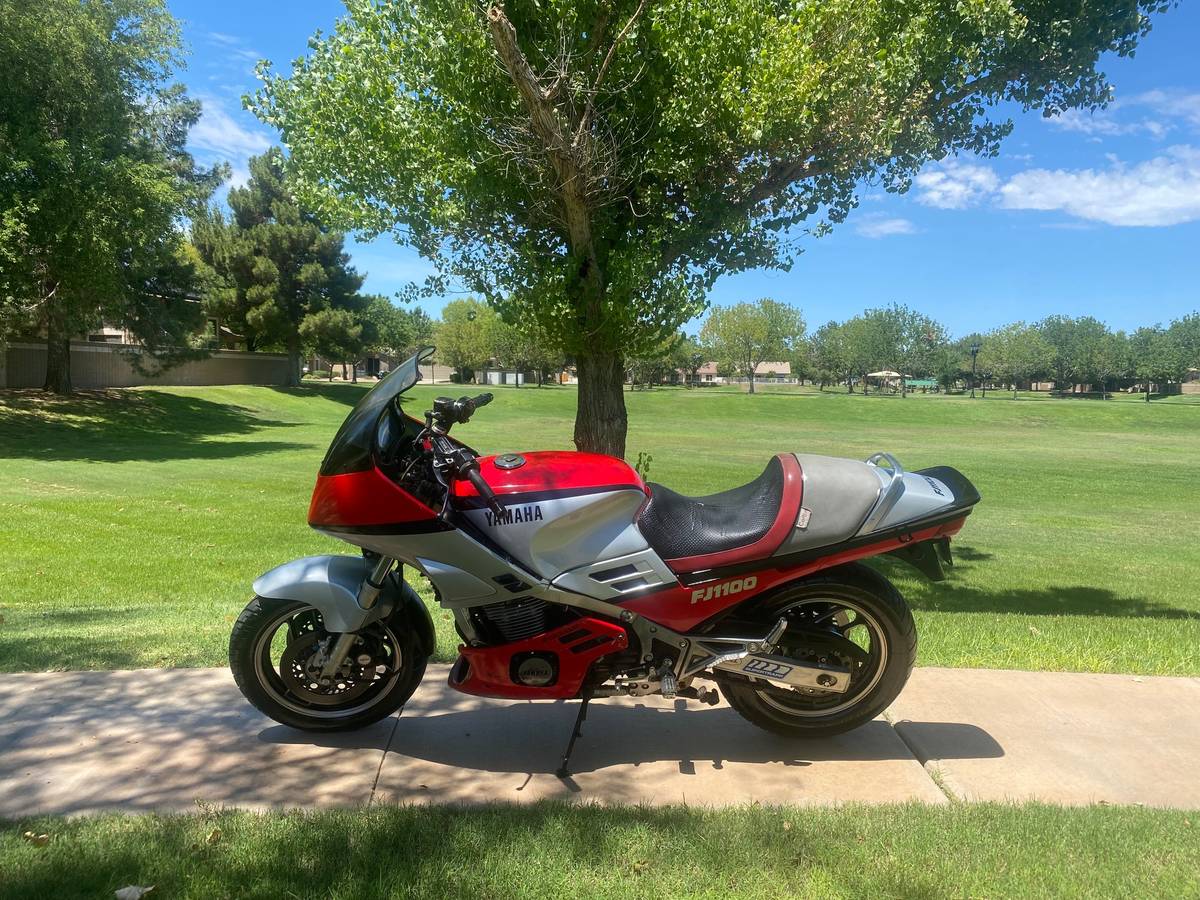 1984 Yamaha FJ1100