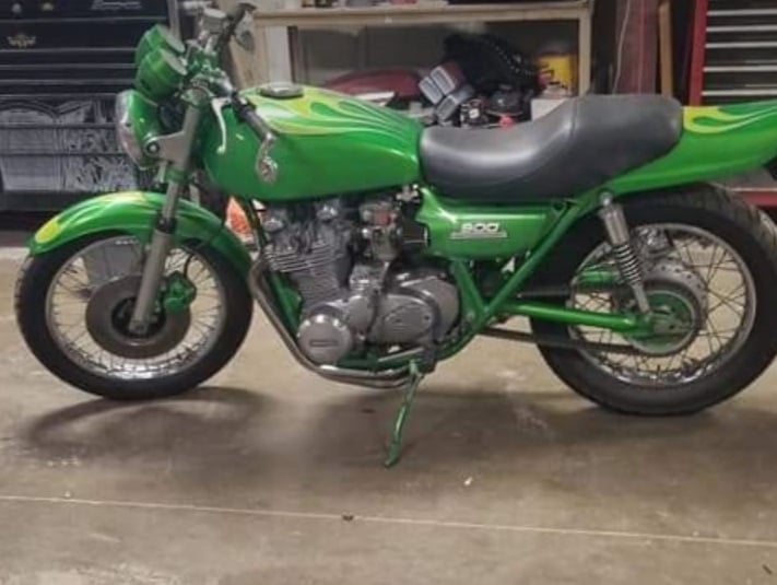 1976 Kawasaki KZ900+予備エンジン